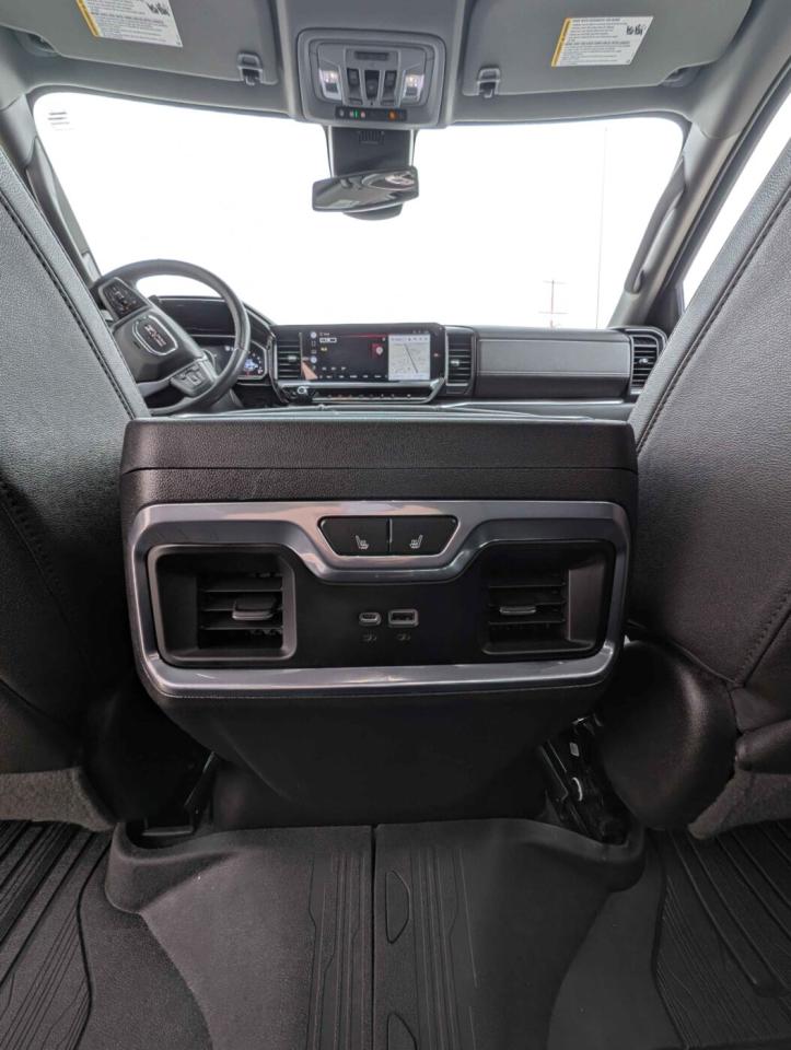 2022 GMC Sierra 1500 AT4 Photo