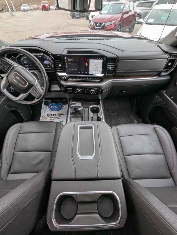 2022 GMC Sierra 1500 AT4 Photo