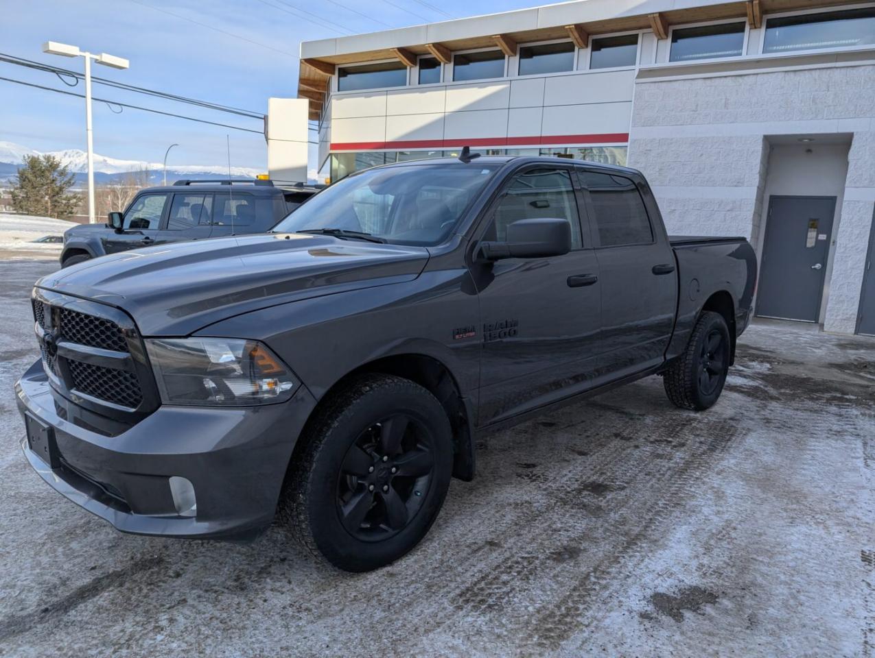 2021 RAM 1500 Classic EXPRESS Photo