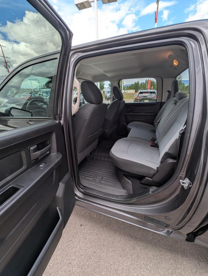 2021 RAM 1500 Classic EXPRESS Photo