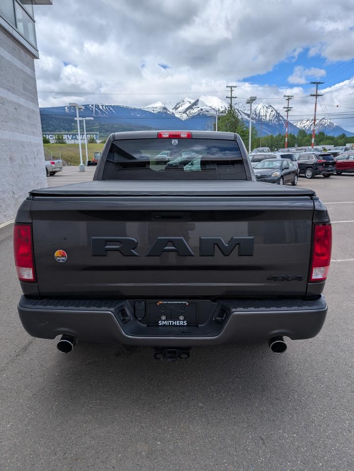2021 RAM 1500 Classic EXPRESS Photo