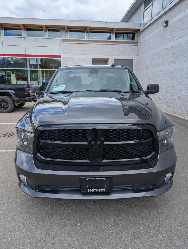 2021 RAM 1500 Classic EXPRESS Photo