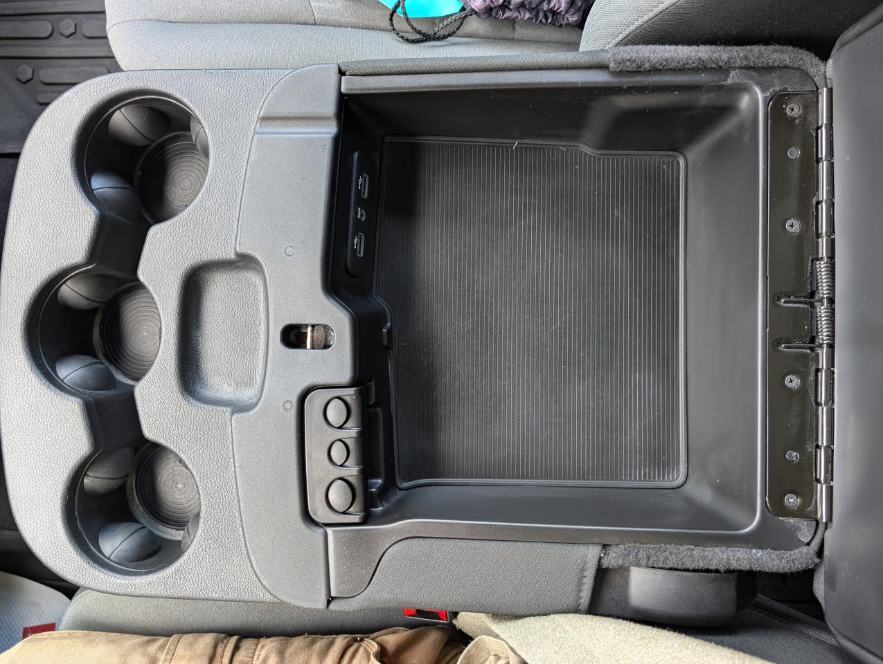 2021 RAM 1500 Classic EXPRESS Photo