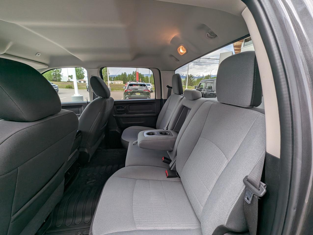 2021 RAM 1500 Classic EXPRESS Photo