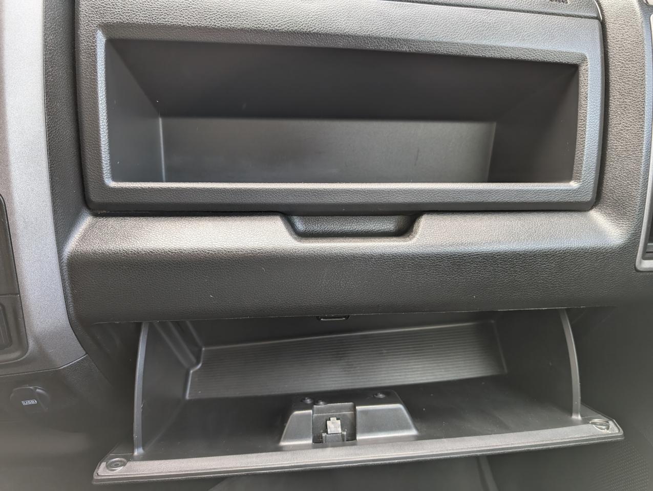 2021 RAM 1500 Classic EXPRESS Photo