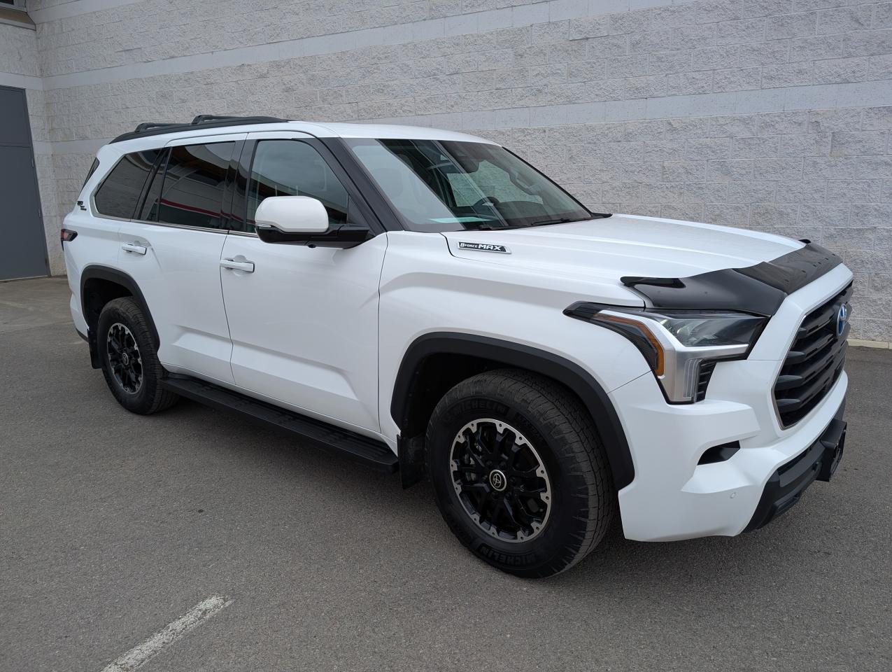 2023 Toyota Sequoia TRD Off Road Photo0