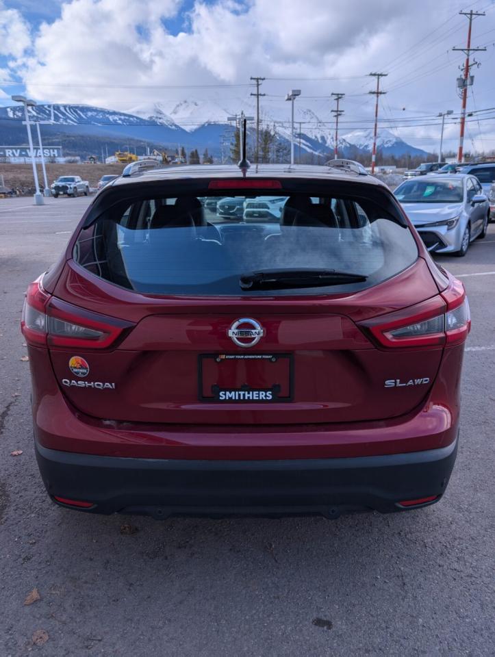 2021 Nissan Qashqai SV Photo