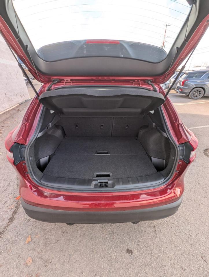 2021 Nissan Qashqai SV Photo