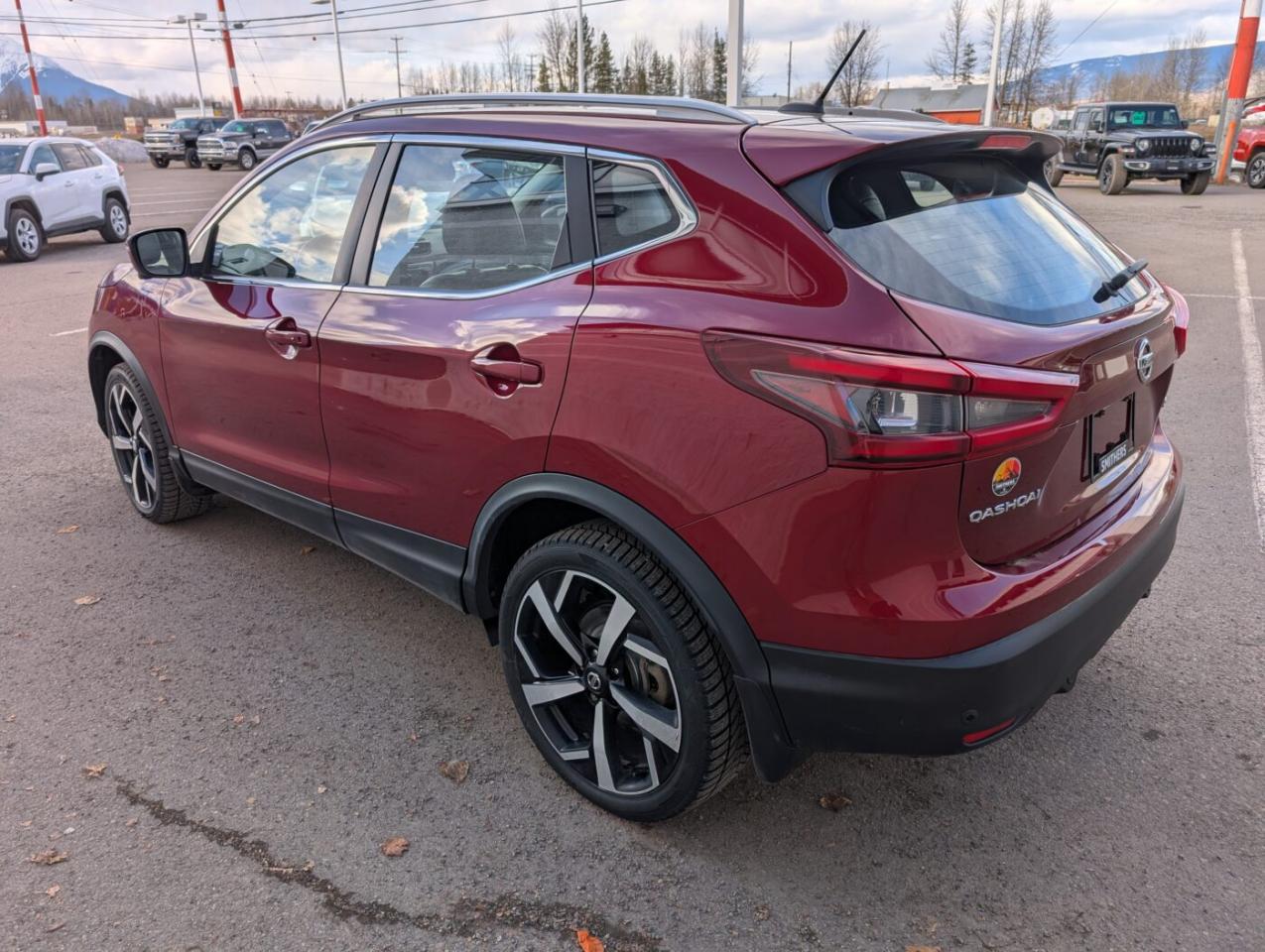 2021 Nissan Qashqai SV Photo4