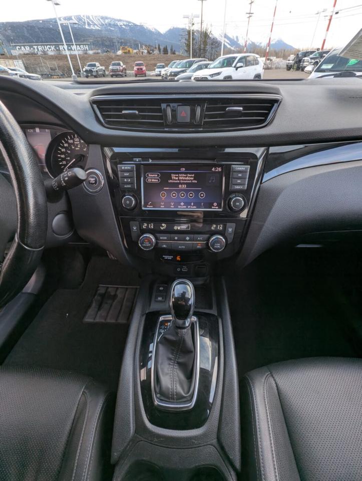 2021 Nissan Qashqai SV Photo
