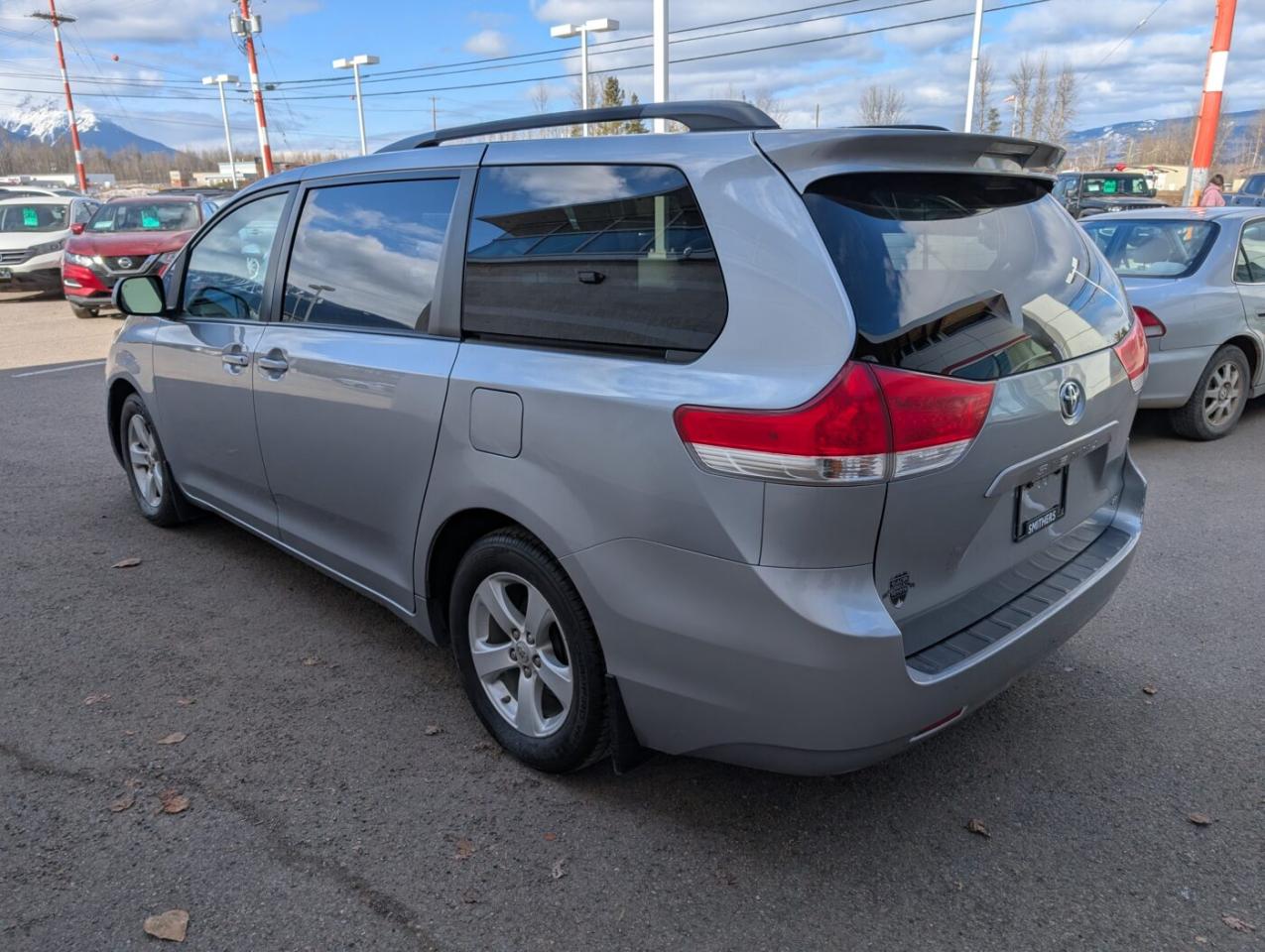 2011 Toyota Sienna LE Photo