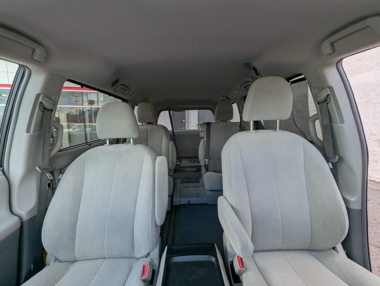 2011 Toyota Sienna LE Photo
