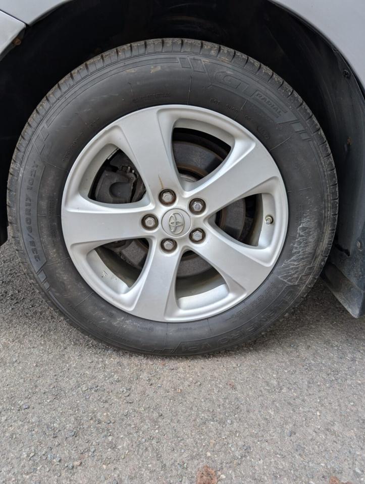 2011 Toyota Sienna LE Photo