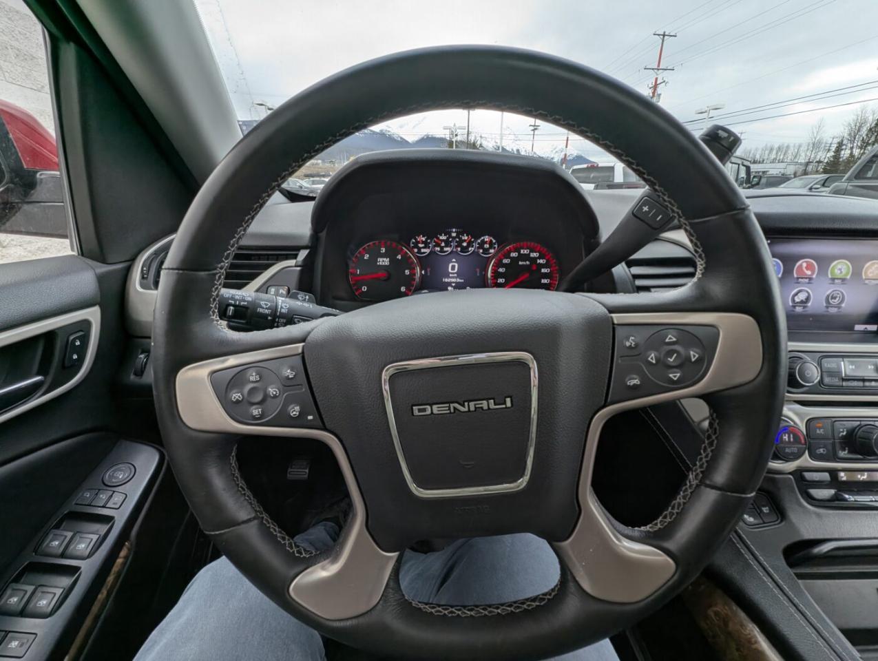 2015 GMC Yukon XL Denali Photo