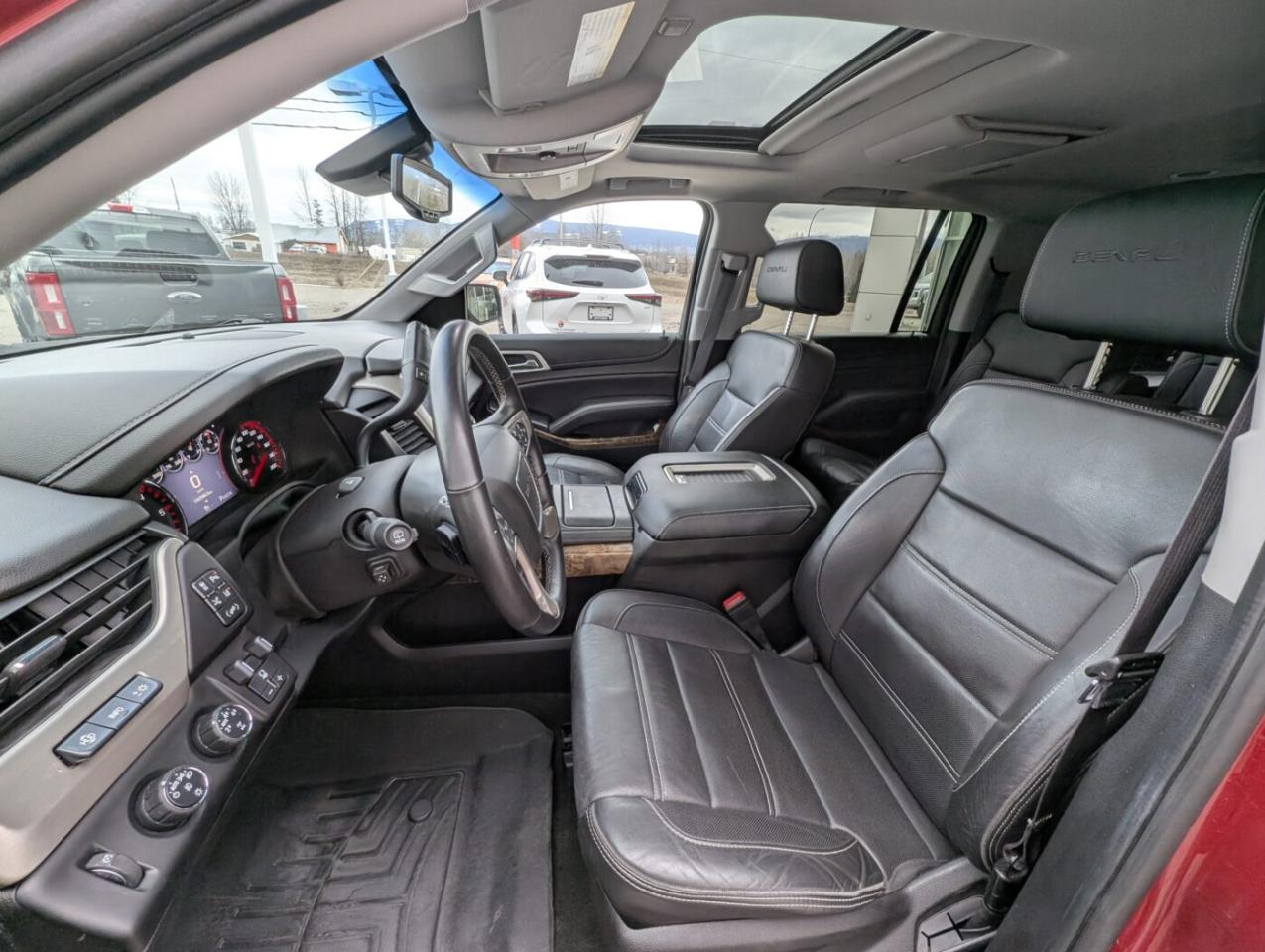 2015 GMC Yukon XL Denali Photo