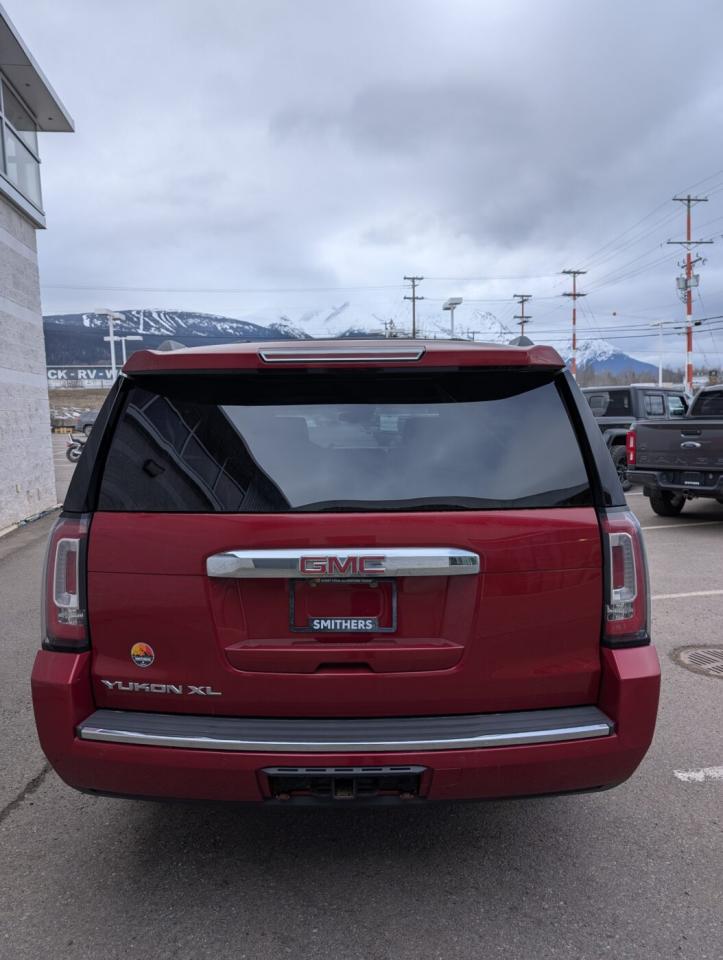 2015 GMC Yukon XL Denali Photo