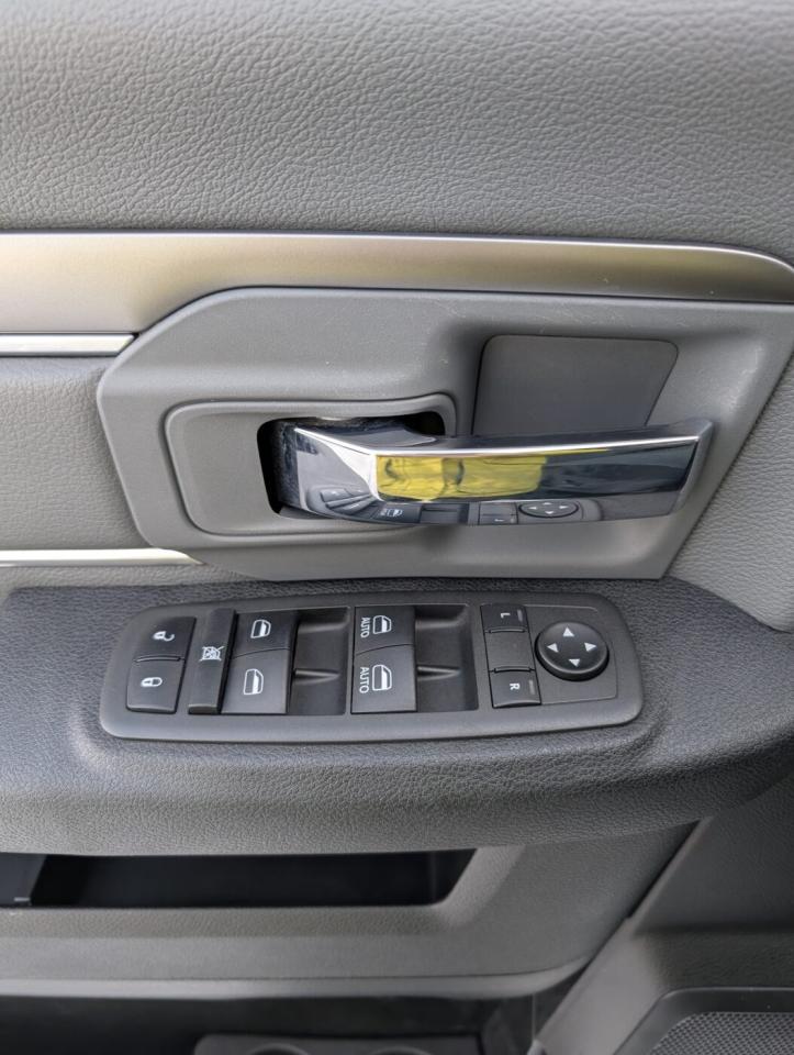 2021 RAM 1500 Classic SLT Photo