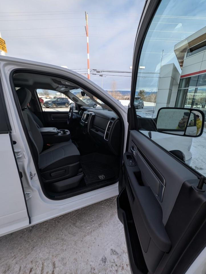 2021 RAM 1500 Classic SLT Photo