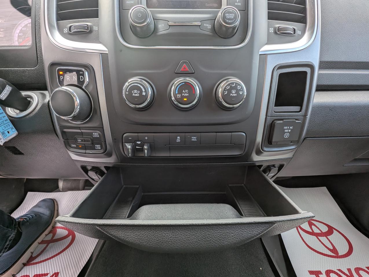 2021 RAM 1500 Classic SLT Photo