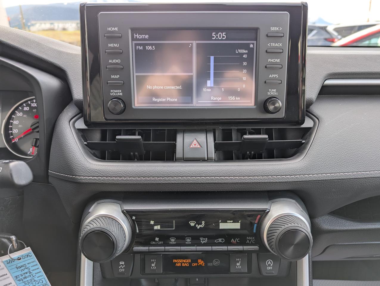 2022 Toyota RAV4 LE Photo