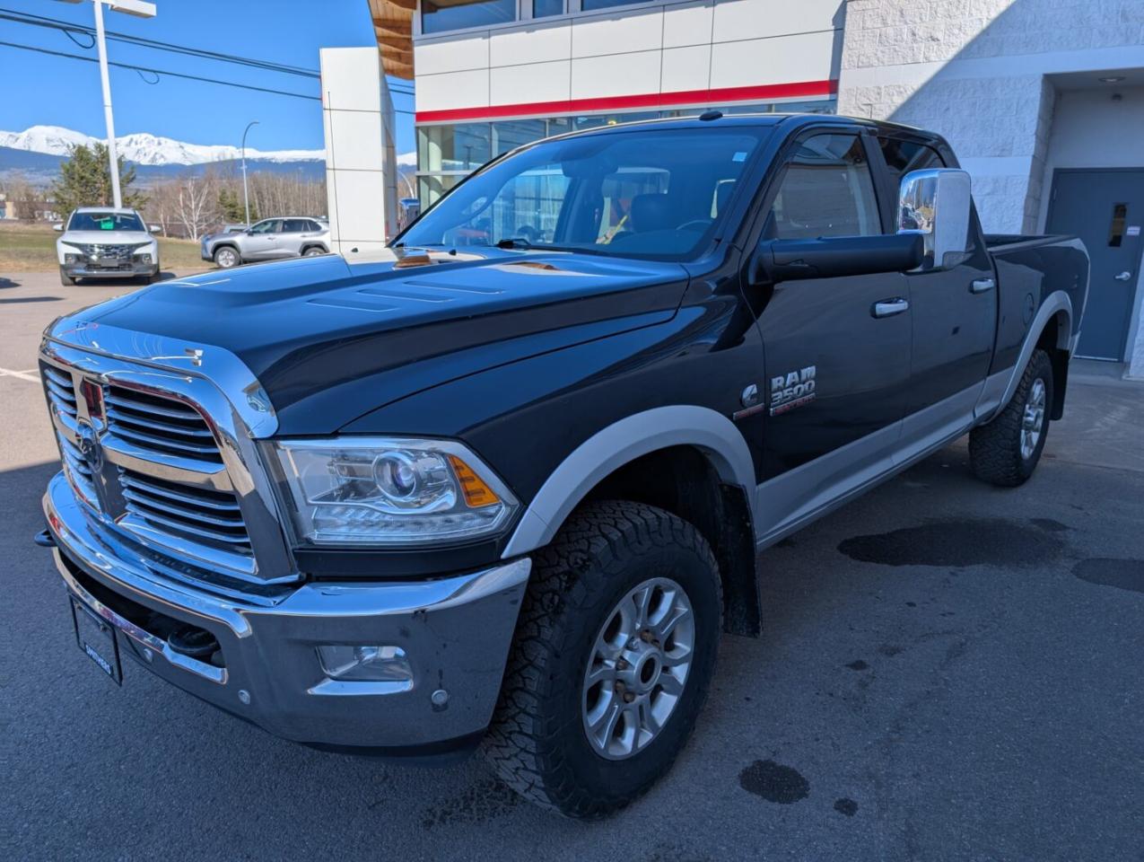 2016 RAM 3500 Laramie Photo
