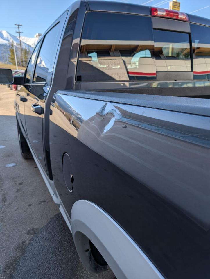 2016 RAM 3500 Laramie Photo