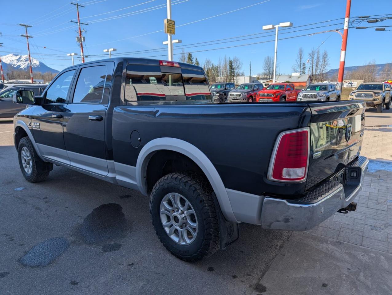 2016 RAM 3500 Laramie Photo