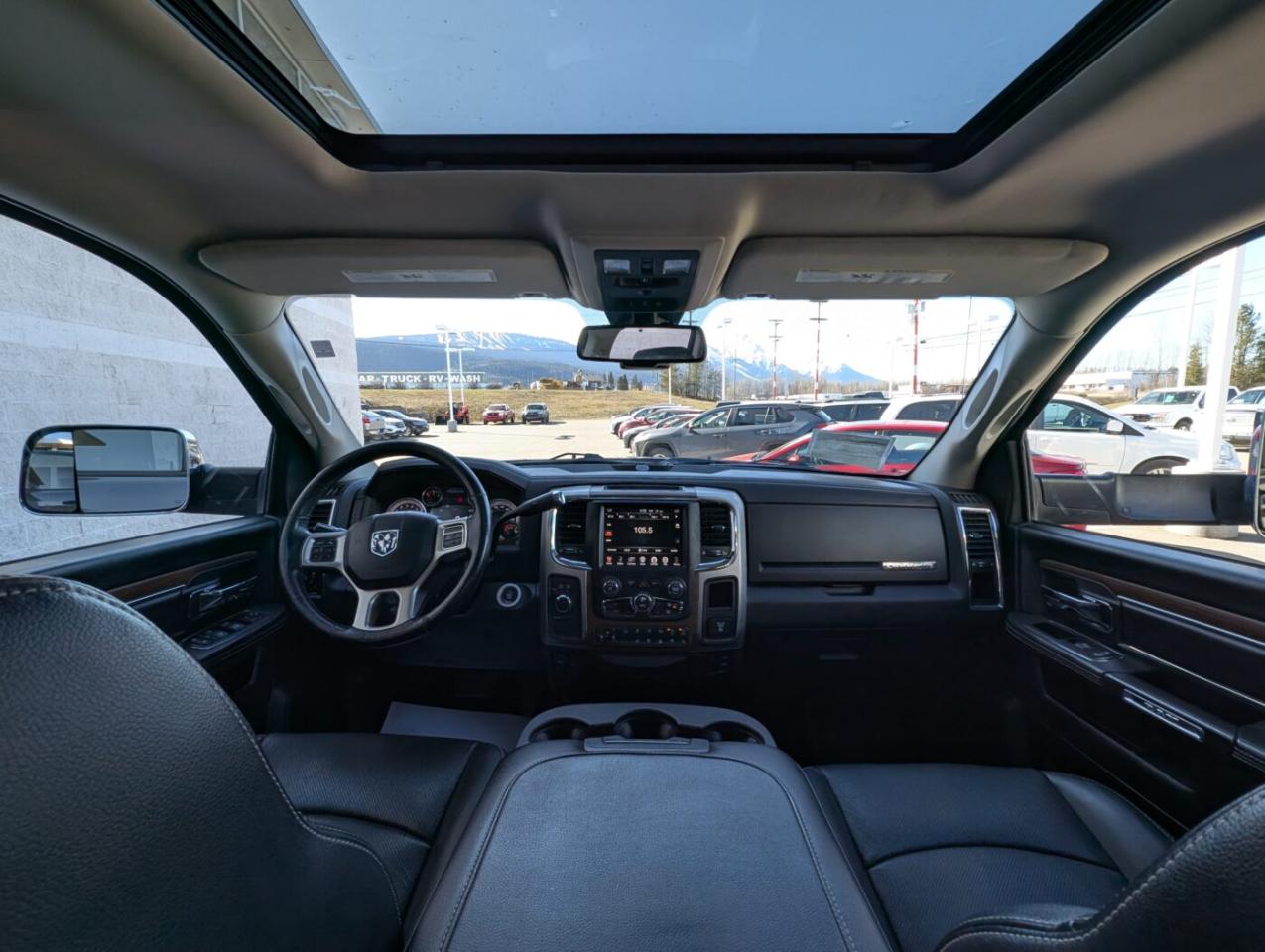 2016 RAM 3500 Laramie Photo