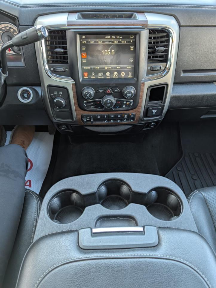 2016 RAM 3500 Laramie Photo