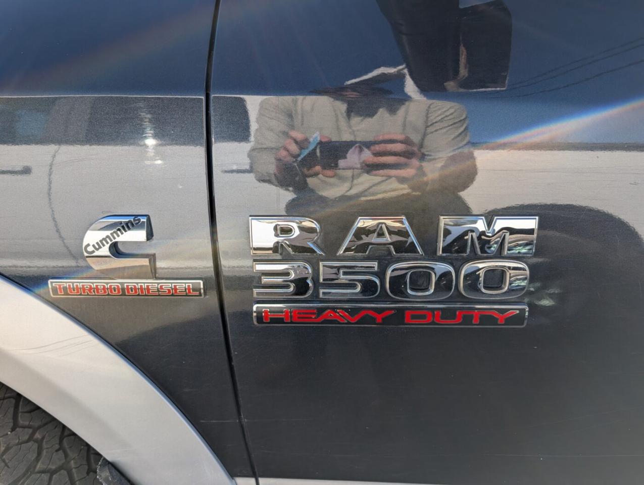 2016 RAM 3500 Laramie Photo