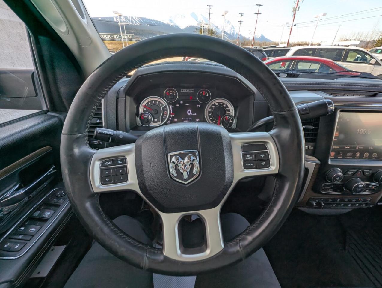 2016 RAM 3500 Laramie Photo