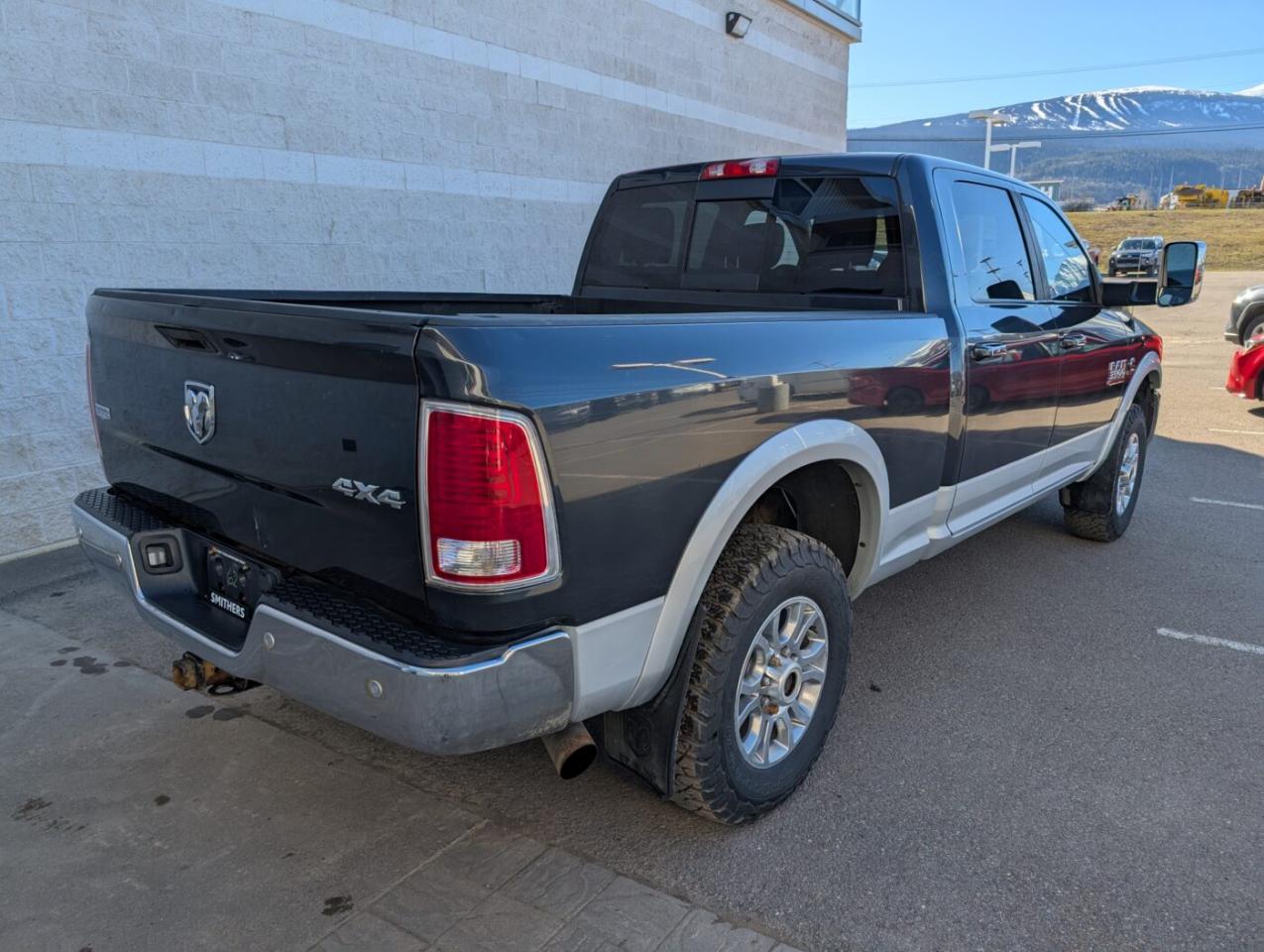 2016 RAM 3500 Laramie Photo