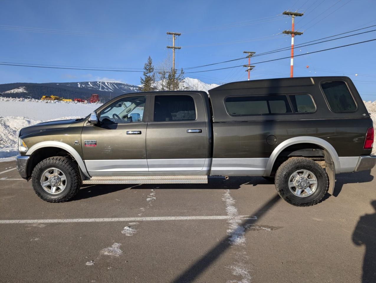 2012 RAM 3500 Laramie Photo3
