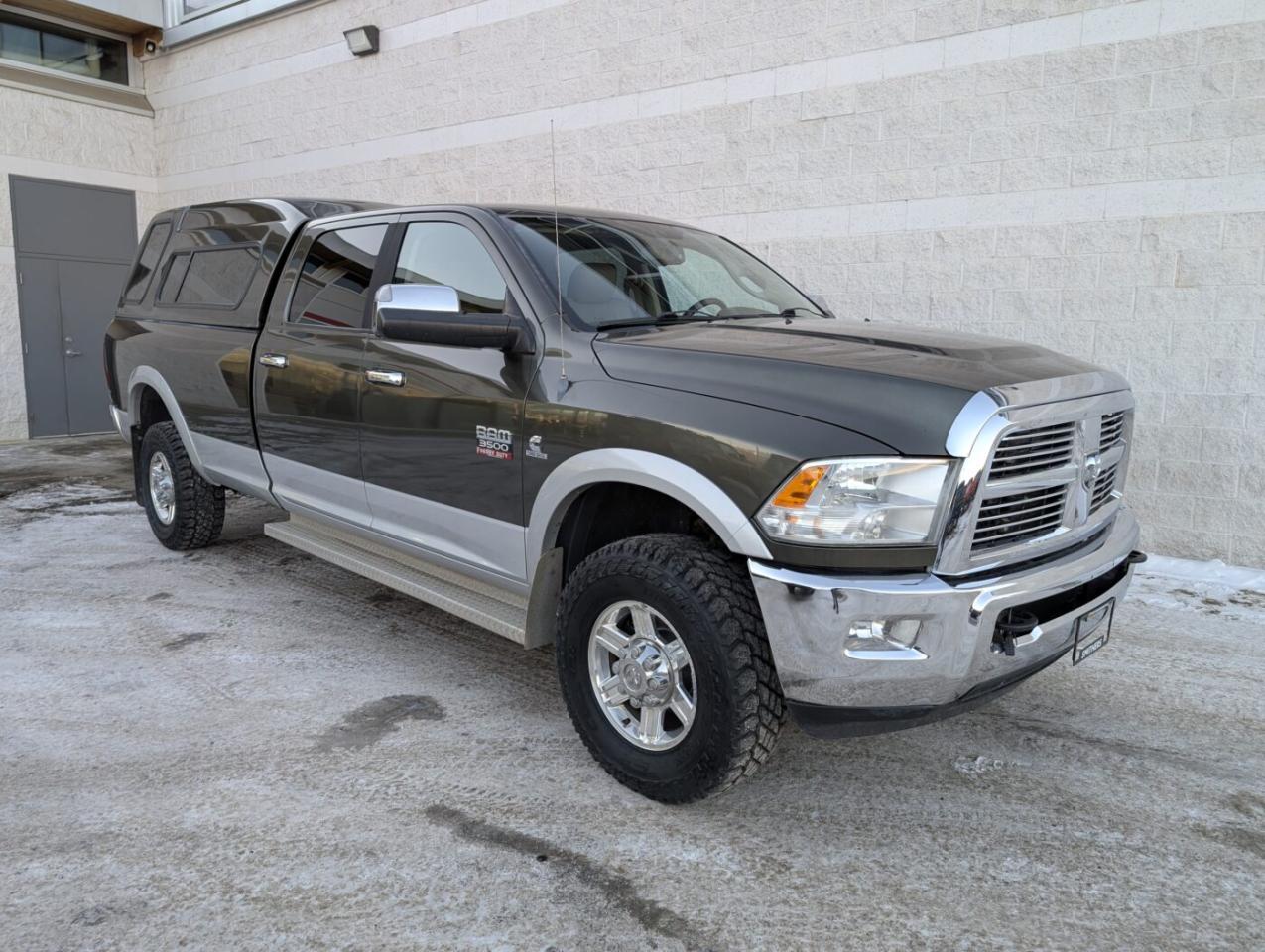 2012 RAM 3500 Laramie Photo0