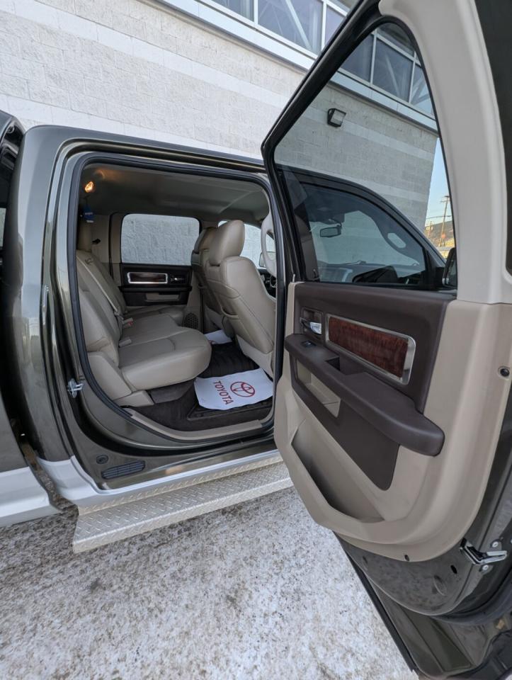 2012 RAM 3500 Laramie Photo