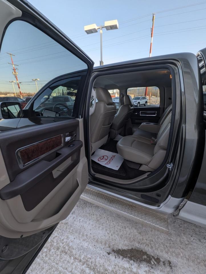 2012 RAM 3500 Laramie Photo