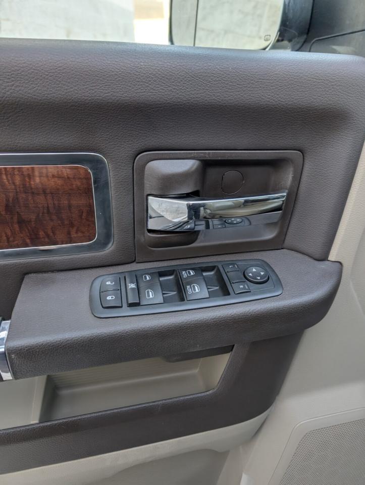 2012 RAM 3500 Laramie Photo