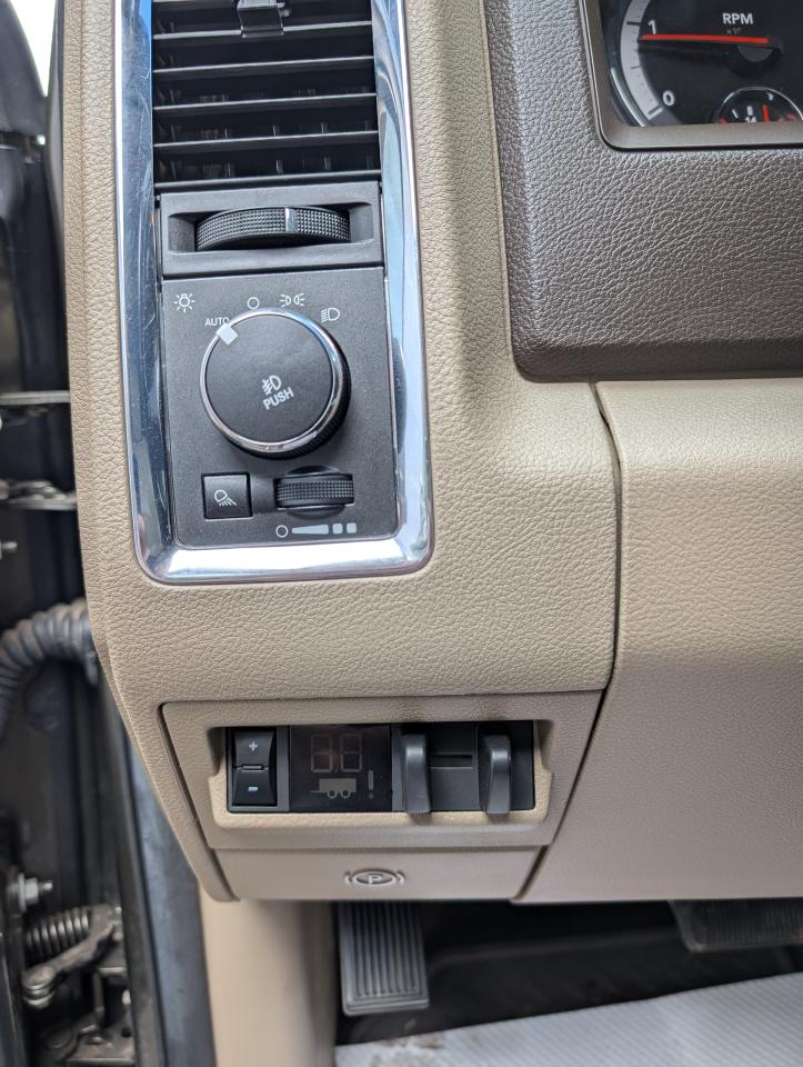 2012 RAM 3500 Laramie Photo
