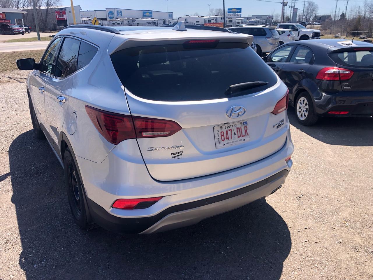 2017 Hyundai Santa Fe Sport Ultimate - Photo #2