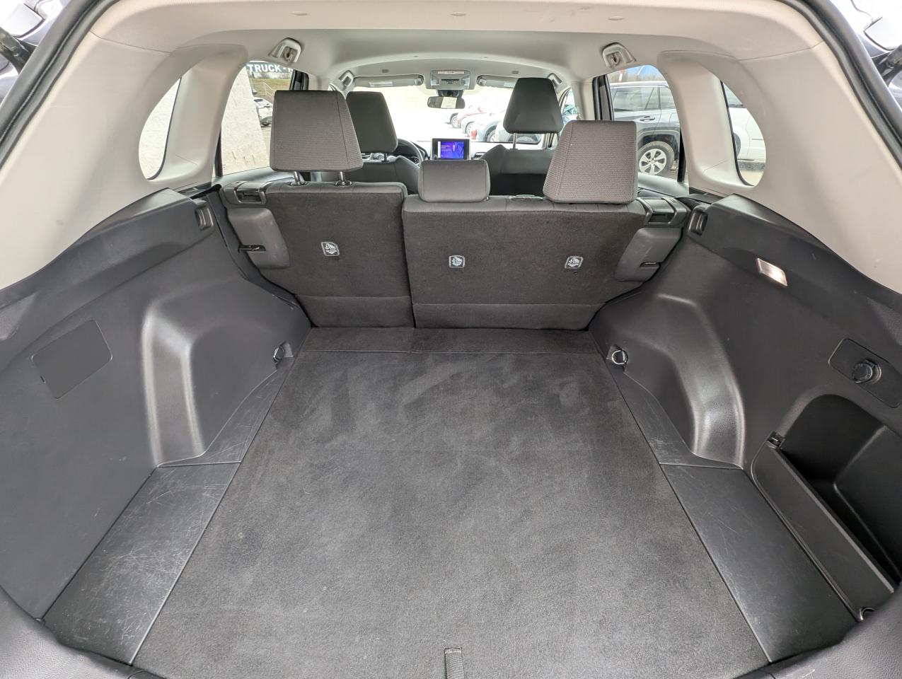 2024 Toyota RAV4 LE Photo
