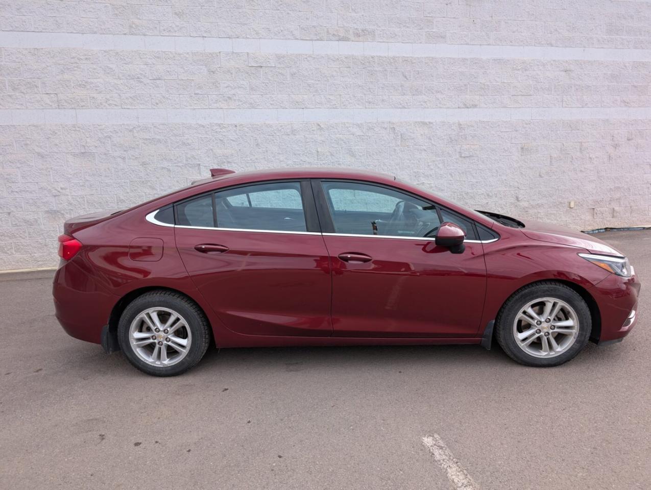 2016 Chevrolet Cruze LT Photo