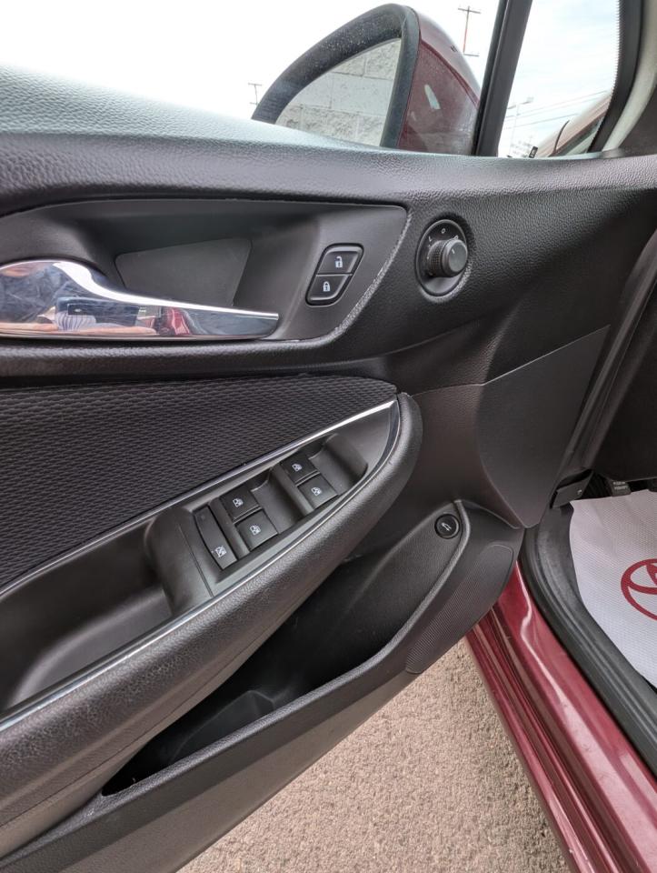 2016 Chevrolet Cruze LT Photo