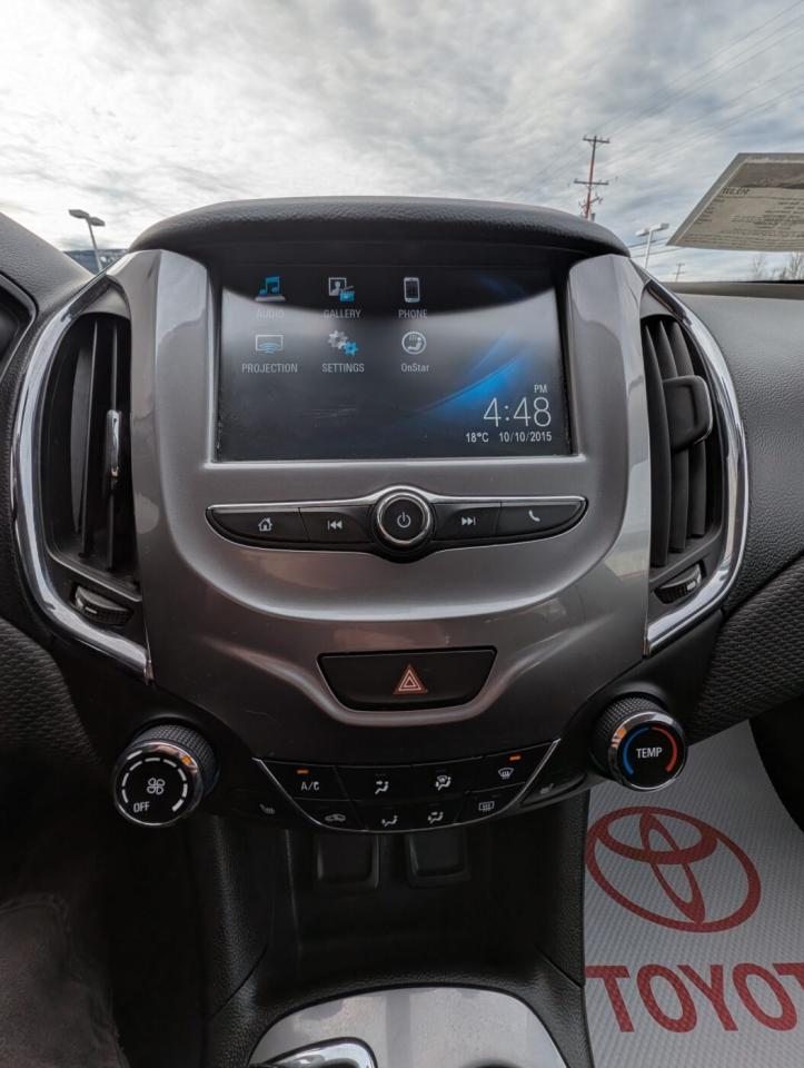2016 Chevrolet Cruze LT Photo