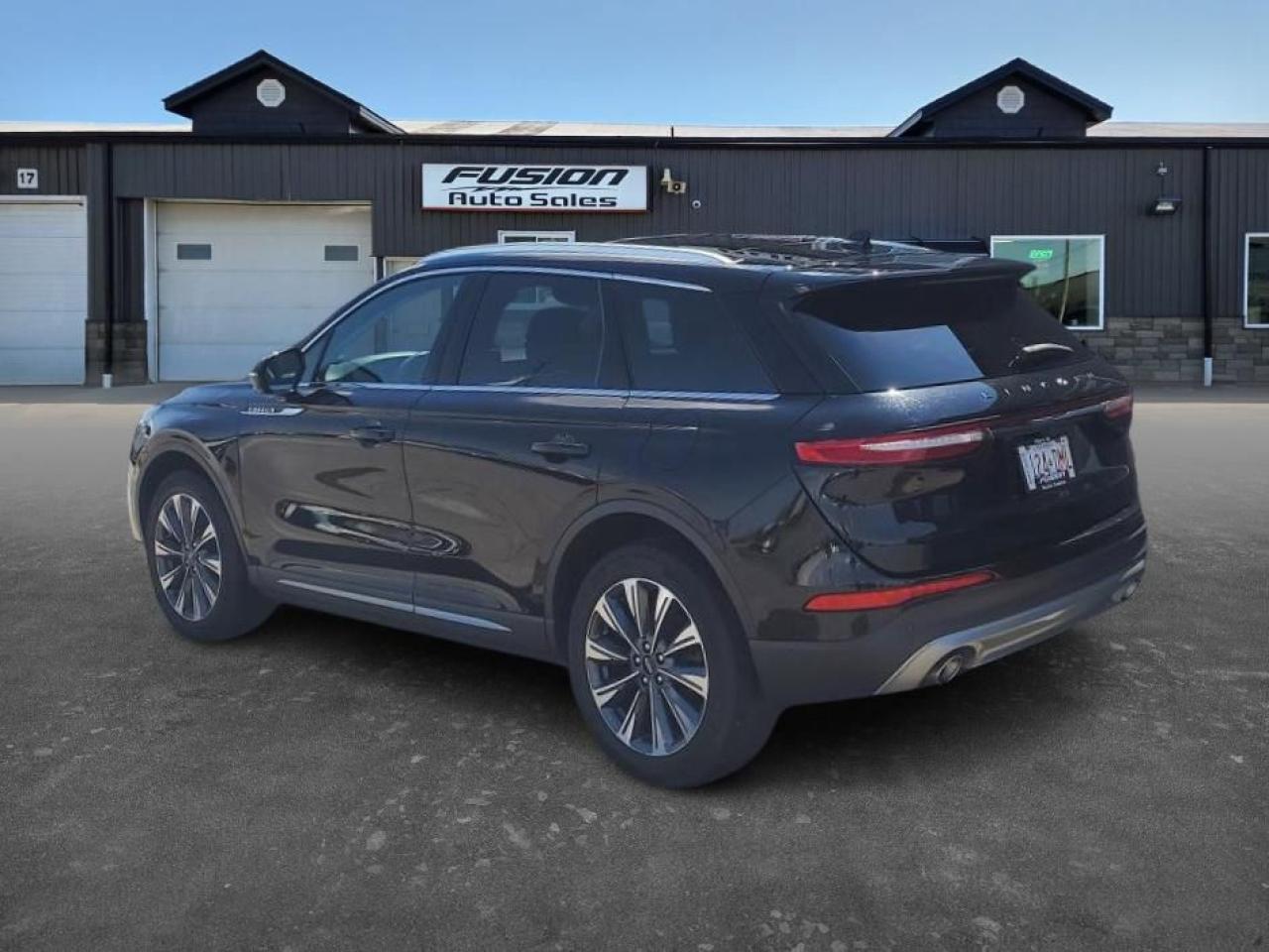 2021 Lincoln Corsair Reserve AWD-NAVIGATION-SUNROOF-HEATED/COOLED LEATH - Photo #3