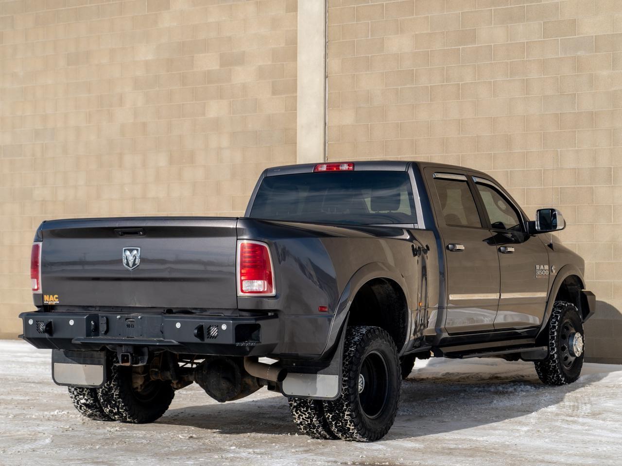 2017 RAM 3500 Laramie - Photo #5
