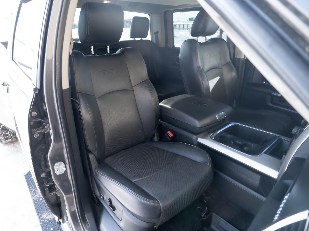 2017 RAM 3500 Laramie - Photo #11