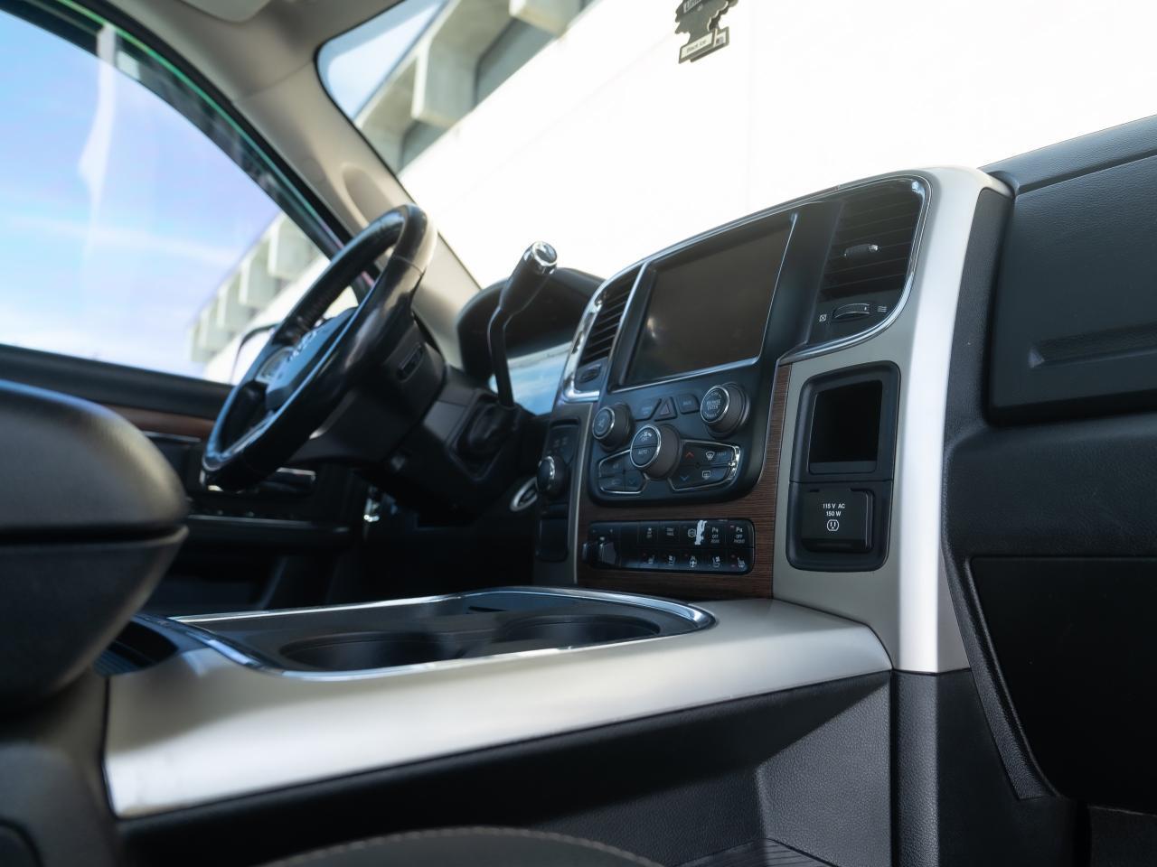 2017 RAM 3500 Laramie - Photo #21