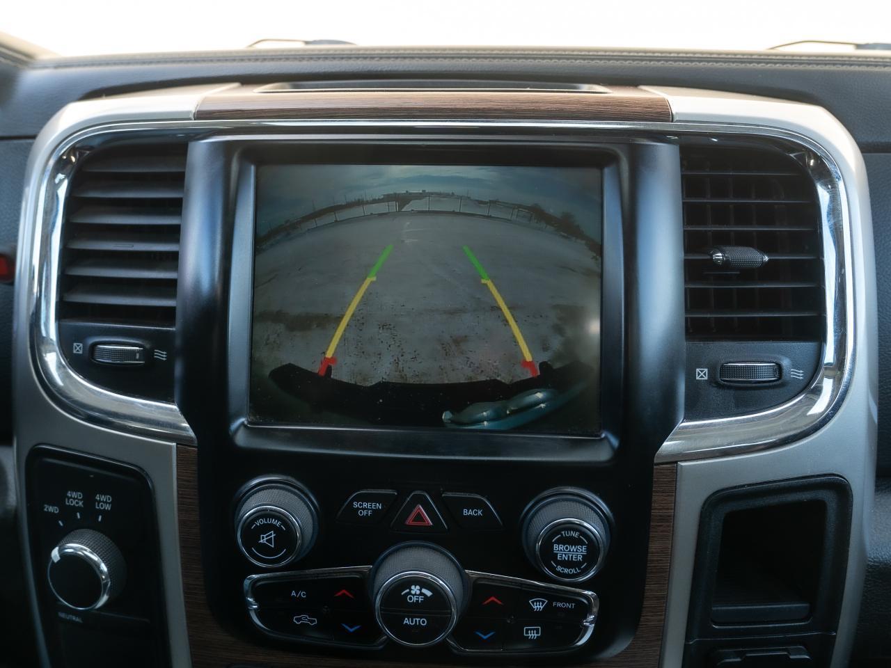 2017 RAM 3500 Laramie - Photo #23