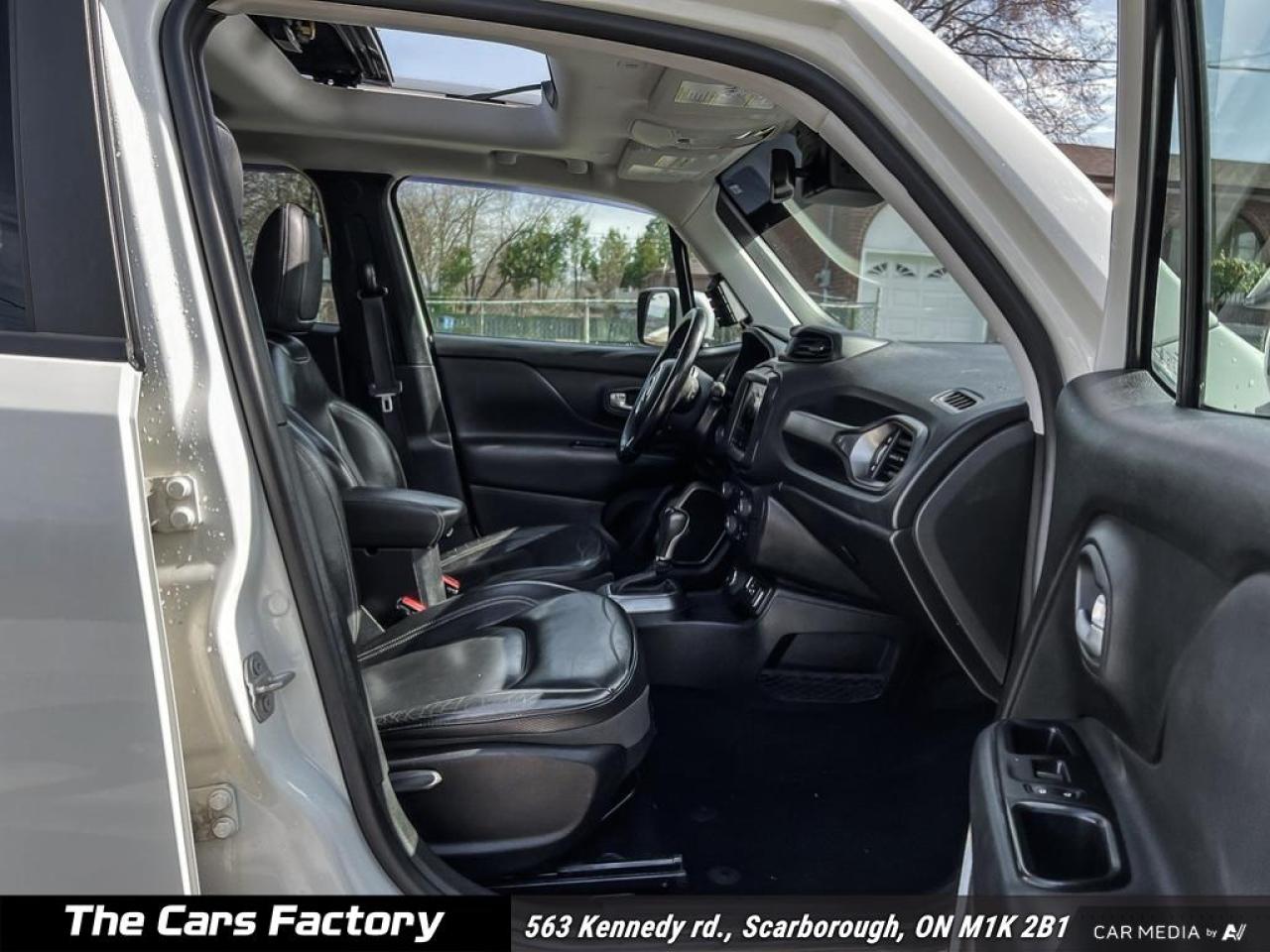 2018 Jeep Renegade Limited 4WD Leather MySky Roof CarPlay - Mint! - Photo #22