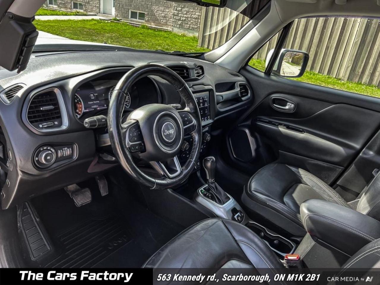 2018 Jeep Renegade Limited 4WD Leather MySky Roof CarPlay - Mint! - Photo #12